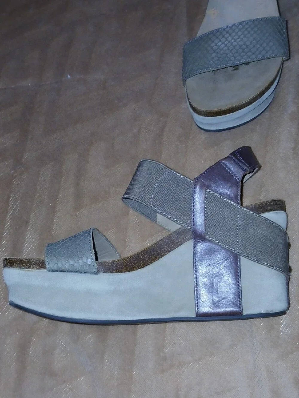 Womens OTBT Bushnell Brown Tan Suede Wedge Platform Wedge Strappy Sandals Sz:6.5
